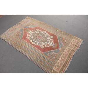 Alfombra Vintage de 3.5x5.4 pies, Alfombra Turca Decorativa, Alfombra Marroquí de Lana Roja y Azul - Product Image 1