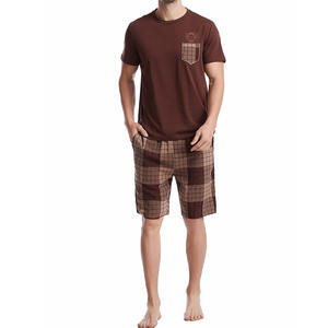 Ensemble t-shirt et short pour homme, tissu léger à séchage rapide, idéal pour la salle de sport et l'entraînement - Product Image 4