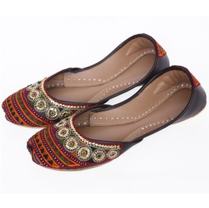Zapatos Khussa cosidos a mano tradicionales para mujer, calzado bordado de primera calidad para mujer, venta al por mayor, servicios OEM, pedido a granel Khussa - Product Image 5