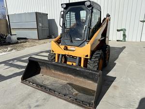 Minicargadora Usada Barata Mustang 2023 con Motor Kubota y Bomba Hidráulica MOOG en Venta - Product Image 5