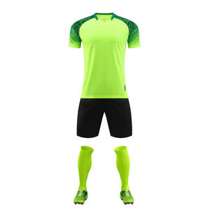 Traje de fútbol de alta calidad para hombre, camiseta de fútbol transpirable cómoda con estilo de conjunto de impresión de logotipo de diseño superior - Product Image 2