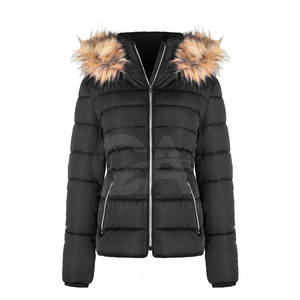 Veste d'hiver douce en peluche pour femmes, manteau à capuche en fausse fourrure de luxe, veste chaude d'hiver personnalisée - Product Image 3