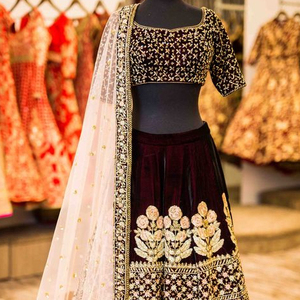 BEAUTIFUL INDIAN/PAKISTANI BRIDAL <b>TOP</b> WITH LEHENGA DRESS Embellished WITH STYLISH DABKA,STONE GLASS BEADS work for Wedding@ 2022 - Product Image 1