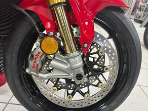 ประมูล-เสนอขาย รถมอเตอร์ไซค์ใหม่ CBR1000RR-R Fireblades SP ปี 2025 กำลัง 1001-2000 วัตต์ ความเร็วสูงสุด >80 กม./ชม. พร้อมเงินดาวน์ - Product Image 6