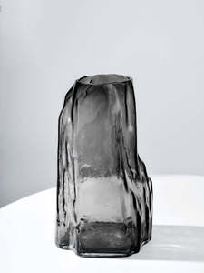 Florero de cristal transparente en forma de rocalla de alta calidad, decoración de escritorio, florero de cristal negruzco - Product Image 2