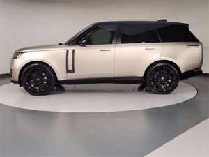 LAND ROVER RANGE ROVER P530 SE AWD 2023 USADO, Volante a la Izquierda/Derecha - Product Image 3