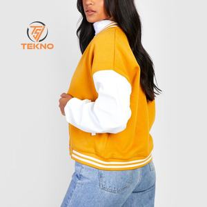 Vestes universitaires pour femmes personnalisées 2025 Vestes universitaires brodées de haute qualité pour jeunes adultes Service OEM personnalisé - Product Image 2