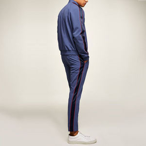 Conjunto Deportivo Informal con Capucha, Ecológico, de Corte Holgado, Diseño 2 en 1, Chaqueta y Pantalones Deportivos para un Estilo de Vida Moderno y Activo - Product Image 2