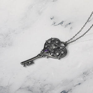 Collar con Colgante de Calavera de Plata de Ley con Diseño Romántico de Amor Eterno Jeulia - Product Image 6