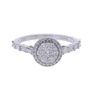 แหวนเพชรสีทองคำขาว14K สำหรับผู้หญิงพร้อมรัศมีสองชั้นและหินกลมกลมแบบนูนบนก้าน - Product Image 1