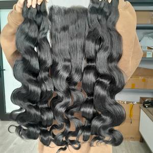 Extensions de cheveux humains vietnamiens 100% Paquets de vagues de corps à double dessin avec dentelle transparente frontale - Product Image 4