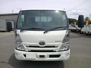 Pick-up Dyna d'occasion, 2.8L essence, transmission manuelle, 4 places, extérieur argenté, véhicules utilitaires à vendre - Product Image 6