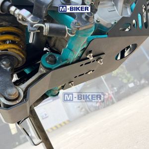 WR155R Nouvelle protection de châssis de moto tout-terrain en fibre de carbone Mbiker Équipement de protection Remplacement/réparation Garantie 1 an - Product Image 1