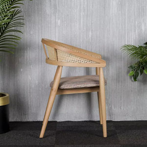 Silla moderna europea de madera, elegante solución de asiento apilable para oficina, hotel y hogar - Product Image 1