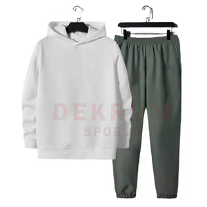 Chándales de hombre Liso Teñido Casual Moda Bajo MOQ Mejor diseño Chándal Slim Fit Hombres Chándales - Product Image 1