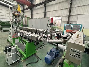 Ligne d'extrusion pour la fabrication de plaques alvéolaires en plastique PP pour coffrage, machines et équipements d'extrusion plastique - Product Image 4