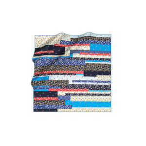 Écharpe carrée en twill de soie par Cacharel 90x90cm Colorée - Product Image 1