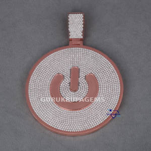 Superbe pendentif de collection de bijoux hip hop glacés fabriqué en argent sterling 925 avec des diamants moissanite de haute qualité - Product Image 1