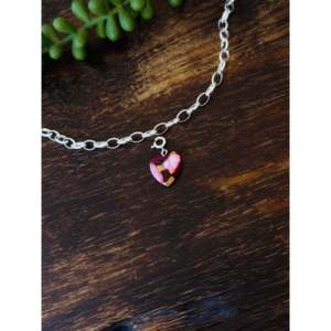 Abalorios Navajo Hechos a Mano de Rosa Dalia y Corazón con Ópalo, Joyería Chapada en Platino y Rodio, Engaste de Plata de Ley - Product Image 3