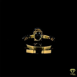 Bague ovale Aqua bleue élégante avec diamants Moissanite brillants serti griffes plaqué rhodium pour mariages et anniversaires - Product Image 4