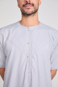 Confortable jubbah pour hommes 2024 Dernière Collection Hommes Élégant Arabe jubba Thobes Vente Chaude thobes jubbah Pour Hommes OEM - Product Image 5