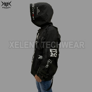 2024 venta al por mayor Techwear personalizado hombres negro con capucha cortavientos transpirable impermeable Streetwear Cyberpunk chaqueta combina moda - Product Image 2