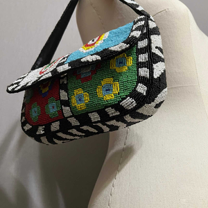 Sac à bandoulière élégant en perles avec broderie de perles de rocaille Sac à main en broderie perlée avec Unique Pure Handmade by glowin fashion - Product Image 4