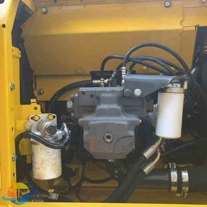 รถขุดตีนตะขาบ Komatsu PC220 มือสอง สภาพดี พร้อมจำหน่ายทันที มีอะไหล่เครื่องยนต์หลักครบครัน - Product Image 2