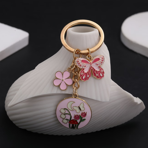 Llavero de aleación esmaltado personalizado y bonito para llaves de coche, mochilas y carteras, ideal para parejas, familiares y sorpresas de cumpleaños - Product Image 4