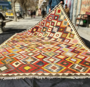 Tapis afghan Maimana Kilim tissé à la main, multicolore, géométrique, à armure plate, en laine douce, style outils de tricot - Product Image 1