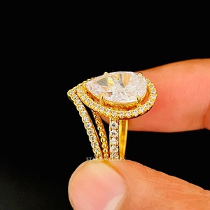 Bague de fiançailles Halo en or massif 14K 2 Ct poire moissanite diamant style Art déco, bague solitaire en diamant Moissanite taille poire - Product Image 1