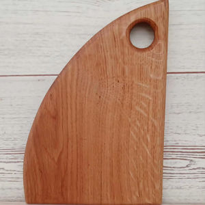 เขียงไม้โอ๊คทำมือ ไม้เนื้อแข็ง ออกแบบมาสำหรับใช้ในครัวทุกวัน ใช้สำหรับเตรียมอาหารอย่างมืออาชีพ และใช้งานได้ยาวนาน - Product Image 3
