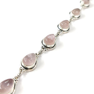 Bracelet en cristal de quartz rose de 13,4 grammes, élégant et féminin - Product Image 1