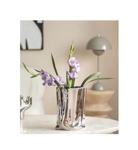 Vase à fleurs en métal fait main pour la décoration rustique de la maison, centre de table élégant, idée cadeau unique pour les salons - Product Image 1