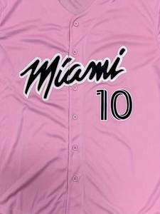 Camiseta de béisbol con estampado gráfico transpirable y botones sueltos con cuello en V de manga corta para hombre para entrenamiento de fiesta de competición - Product Image 4