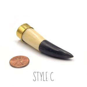 Joyas colgantes de hueso orgánico que fusionan estilo y naturaleza, diseñadas para aquellos que aprecian la individualidad y la autenticidad - Product Image 2