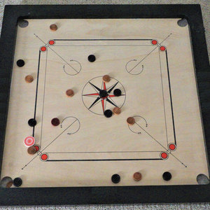 Plateau de jeu en bois naturel de haute qualité, pièces de jeu de famille, ensemble de plateau de jeu avec pièces de frappe et poudre - Product Image 4