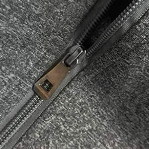 Survêtement durable pour homme avec contrôle de l'humidité, parfait pour les journées d'entraînement ou les promenades confortables en soirée - Product Image 4