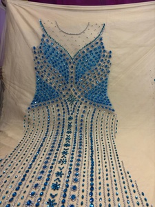 Bordado Personalizado con Pedrería Azul para Vestidos de Noche - Product Image 3