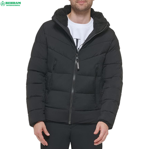 Chaqueta Acolchada Impermeable, Cortavientos y Transpirable de Secado Rápido Ecológica para Hombre Behram International, Ideal para Invierno y Actividades al Aire Libre - Product Image 2