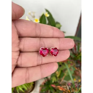 ต่างหูเม็ดทับทิมหัวใจสีเงิน925เครื่องประดับโลหะผสมทันสมัยสำหรับงานเลี้ยงของขวัญที่ยอดเยี่ยม - Product Image 2