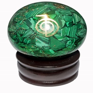 Piedras de Cristal Natural Hechas a Mano al por Mayor, Piedras Curativas de Chakra, Virutas de Piedra Malita, Orgón, Orgonita, Forma de Corazón, Posavasos - Product Image 6