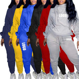 Playful Women Chándal Sudadera con capucha y pantalones de chándal Elegante conjunto de dos piezas de alta calidad Hecho a medida Ideal para la comodidad y el fitness - Product Image 1