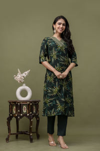 Tissu Vatican pour femme de qualité supérieure Kurti Set Three-Piece Chanderi Zari Digital Printed Dupatta Hand Work - Product Image 4