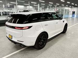 Land Rover Range Rover Sport P400 Dynamic SE d'occasion 2024 - Product Image 5