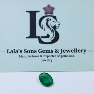 มรกตแซมเบียคุณภาพสูง 100% ธรรมชาติ รูปทรงวงรี 2.05 กะรัต สีเขียวกลาง หินประจำเดือนพฤษภาคม เหมาะสำหรับทำแหวนและจี้ - Product Image 4