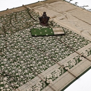 Sari VASTRA COTTAGE de Georgette Khadi Puro con Blusa de Tejido Elegante, Borde Exclusivo y Pequeños Motivos, Sari Étnico Ligero - Product Image 1