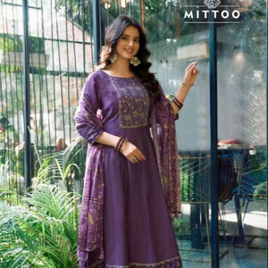 Mittoo Designer Modal Silk Kurtis Distribuidor mayorista de estilo formal en India-Muskaan - Product Image 4