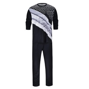 Ensemble de jogging et sweat à col rond unisexe design personnalisé Survêtements décontractés grande taille en polaire de polyester épais à sublimation pour hommes - Product Image 2