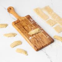 Planche à gnocchis en bois d'olivier |   Ustensiles de cuisine tunisiens |   Emballage de marque privée
